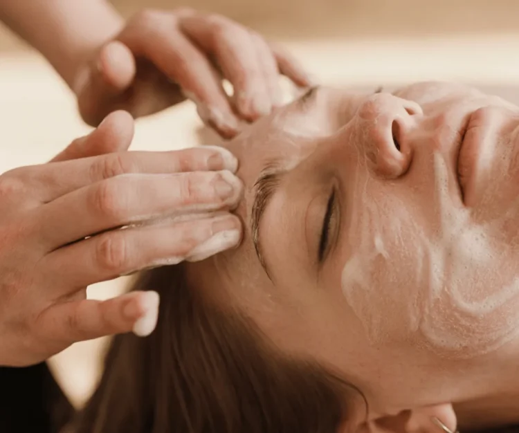 Acne-treatment-service
