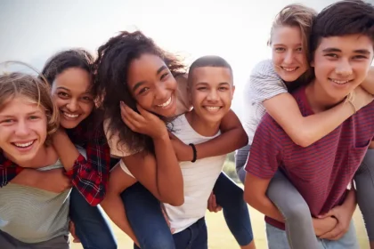teenage-acne-causes-solutions